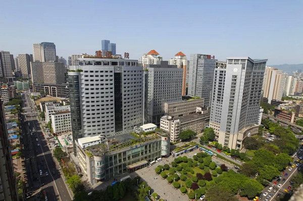 重庆医科大学附属第一医院试管婴儿科室医院环境3