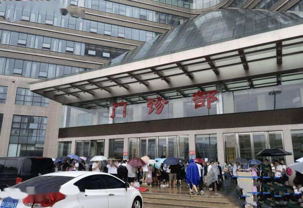 郑州大学第一附属医院河医院区试管婴儿科室医院环境4